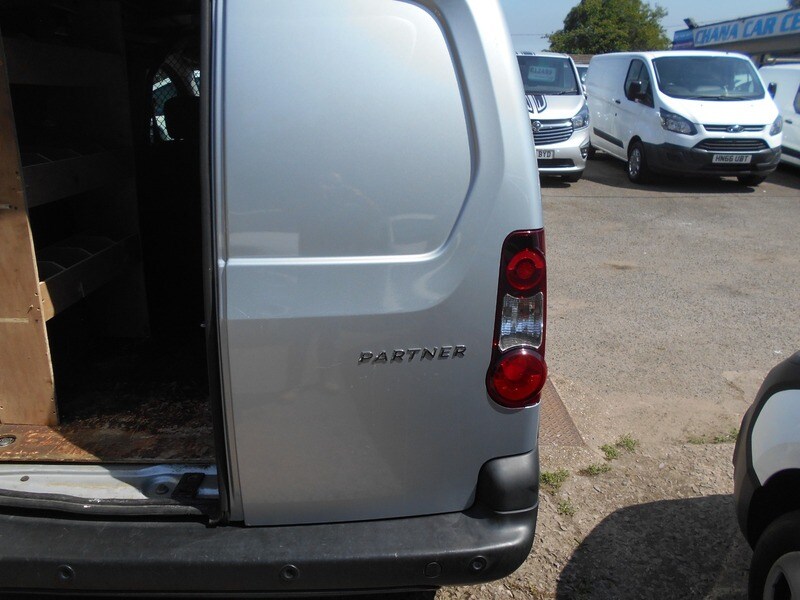 Used Peugeot Partner 2018 for sale - 76029775: Photo 17