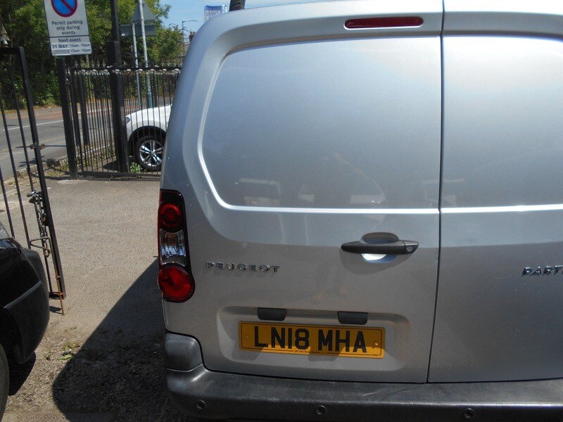 Used Peugeot Partner 2018 for sale - 76029775: Photo 18
