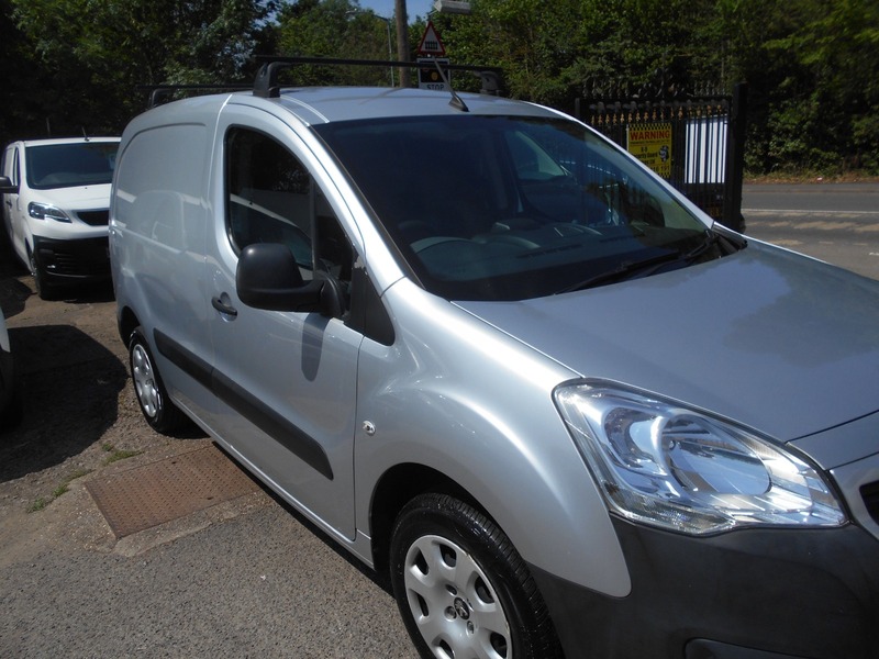 Used Peugeot Partner 2018 for sale - 76029775: Photo 2
