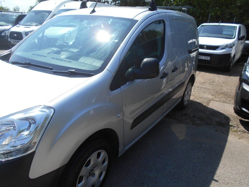 Used Peugeot Partner 2018 for sale - 76029775: Photo 3