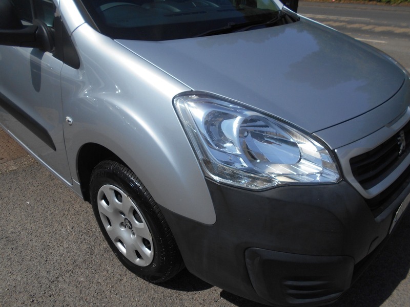 Used Peugeot Partner 2018 for sale - 76029775: Photo 5