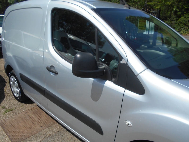 Used Peugeot Partner 2018 for sale - 76029775: Photo 6