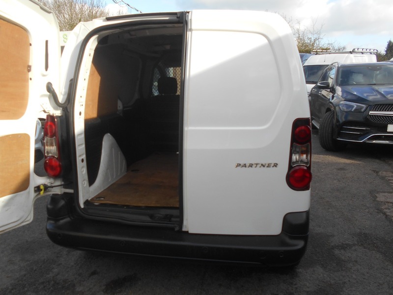 Used Peugeot Partner 2017 for sale - 78069657: Photo 19