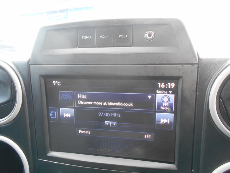 Used Peugeot Partner 2017 for sale - 78069657: Photo 29