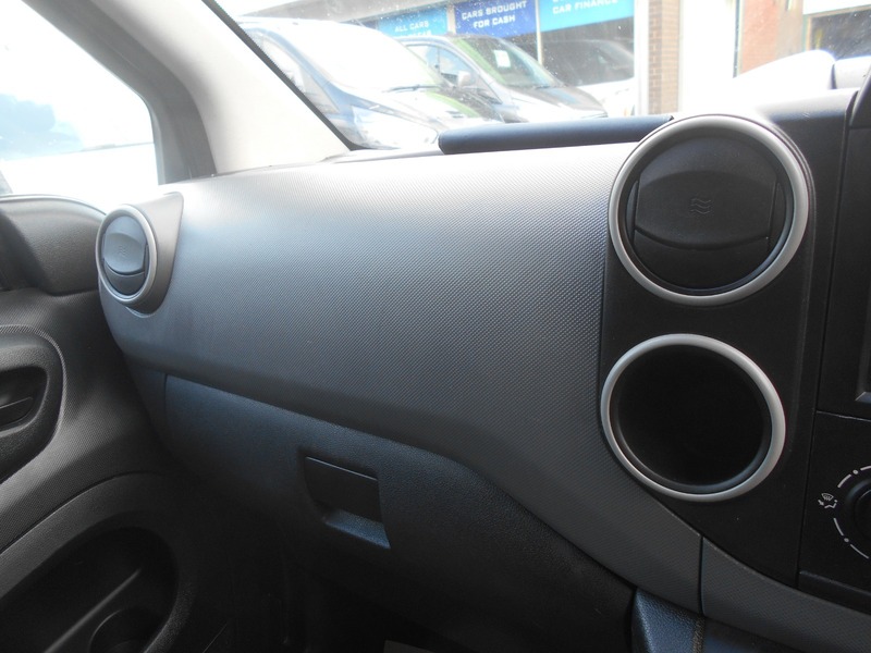 Used Peugeot Partner 2017 for sale - 78069657: Photo 36