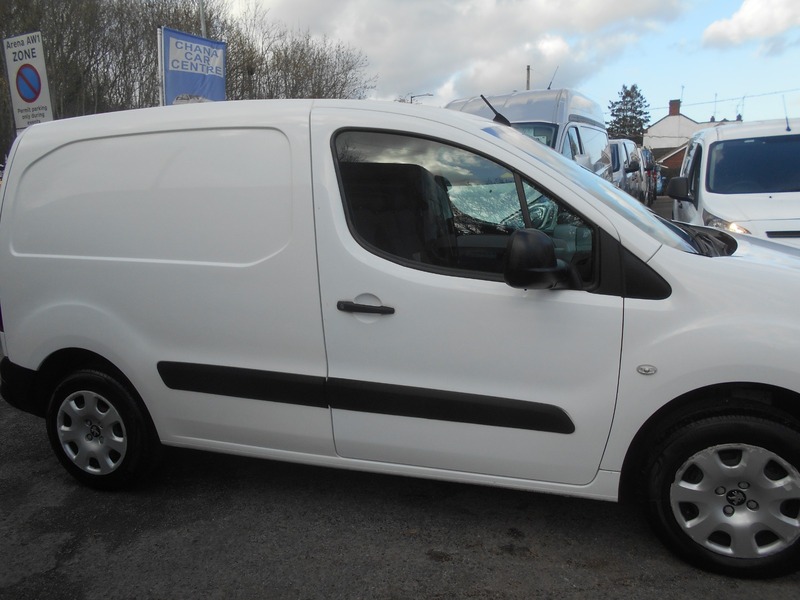 Used Peugeot Partner 2017 for sale - 78069657: Photo 7