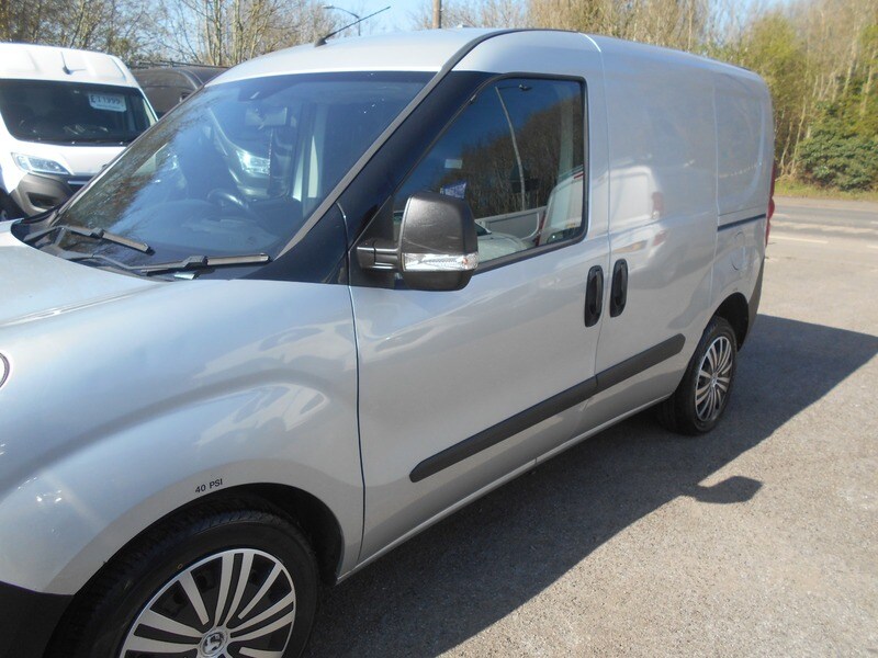 Used Vauxhall Combo 2016 for sale - 76962913: Photo 13