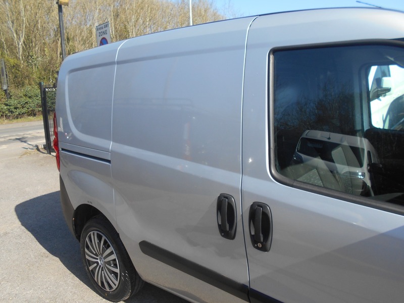Used Vauxhall Combo 2016 for sale - 76962913: Photo 7