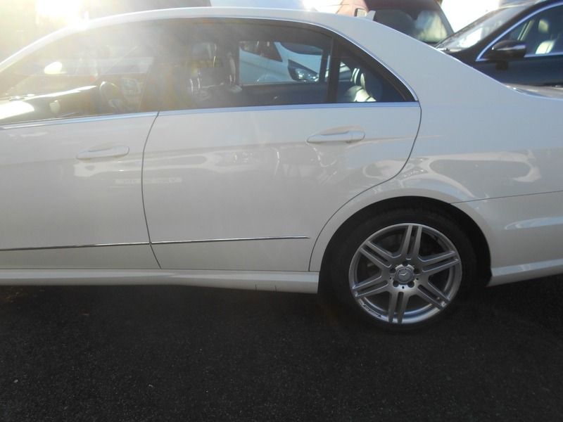 Used Mercedes-Benz E Class 2011 for sale - 76896623: Photo 11