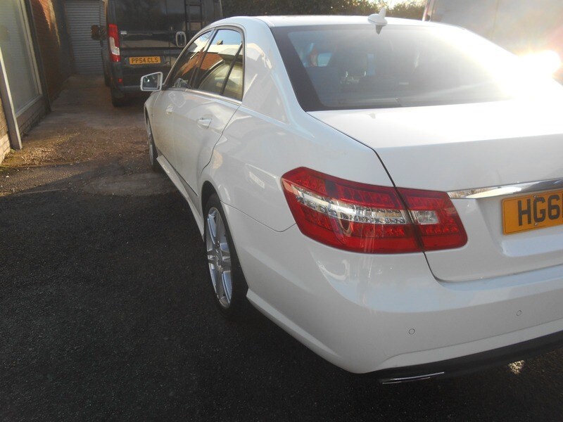 Used Mercedes-Benz E Class 2011 for sale - 76896623: Photo 13