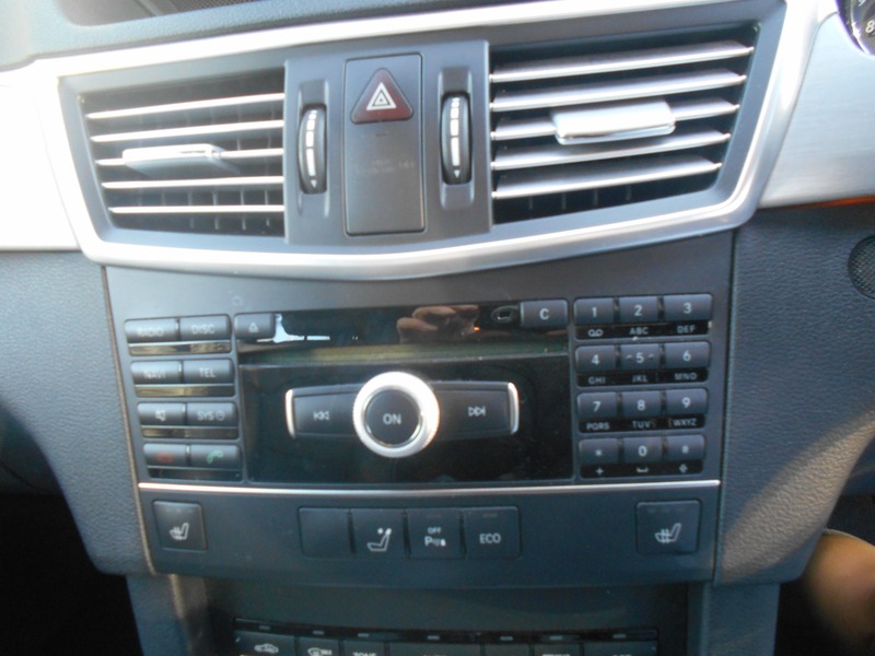 Used Mercedes-Benz E Class 2011 for sale - 76896623: Photo 25