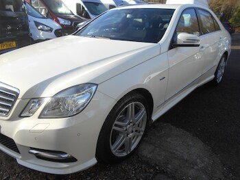Used Mercedes-Benz E Class 2011 for sale - 76896623: Photo