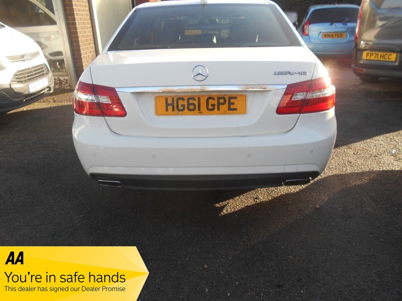 Used Mercedes-Benz E Class 2011 for sale - 76896623: Photo 3