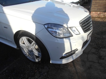 Used Mercedes-Benz E Class 2011 for sale - 76896623: Photo