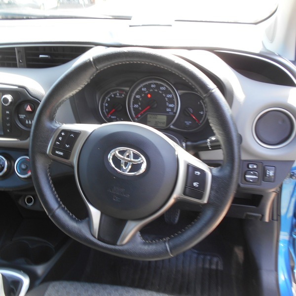 Used Toyota Yaris 2015 for sale - 76019380: Photo 15