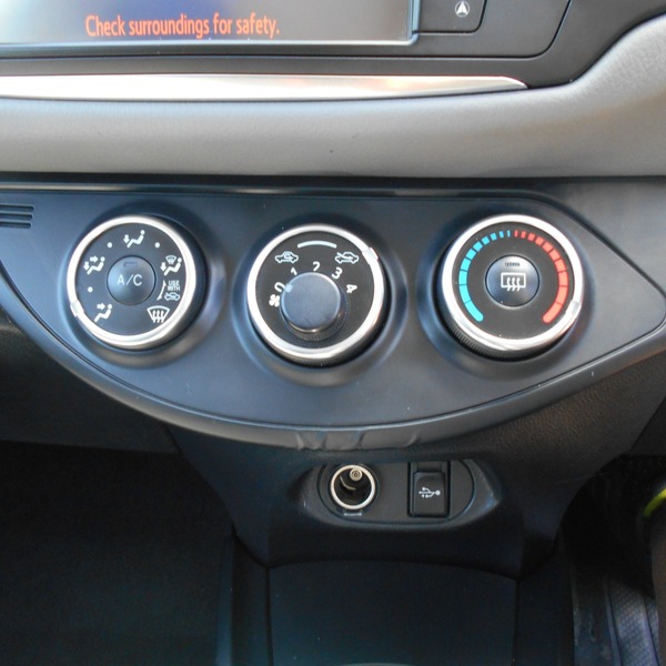 Used Toyota Yaris 2015 for sale - 76019380: Photo 17