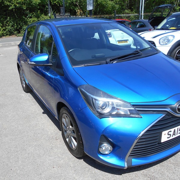 Used Toyota Yaris 2015 for sale - 76019380: Photo 2