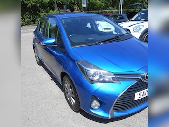 Used Toyota Yaris 2015 for sale - 76019380: Photo 2
