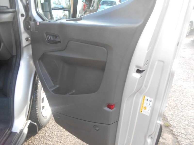 Used Ford Transit 2020 for sale - 76686884: Photo 24