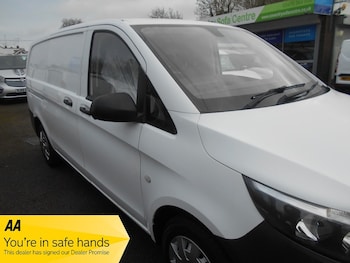 Used Mercedes-Benz Vito 2017 for sale - 76029799: Photo