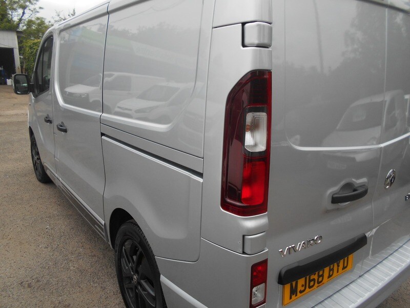 Used Vauxhall Vivaro 2018 for sale - 76029773: Photo 16