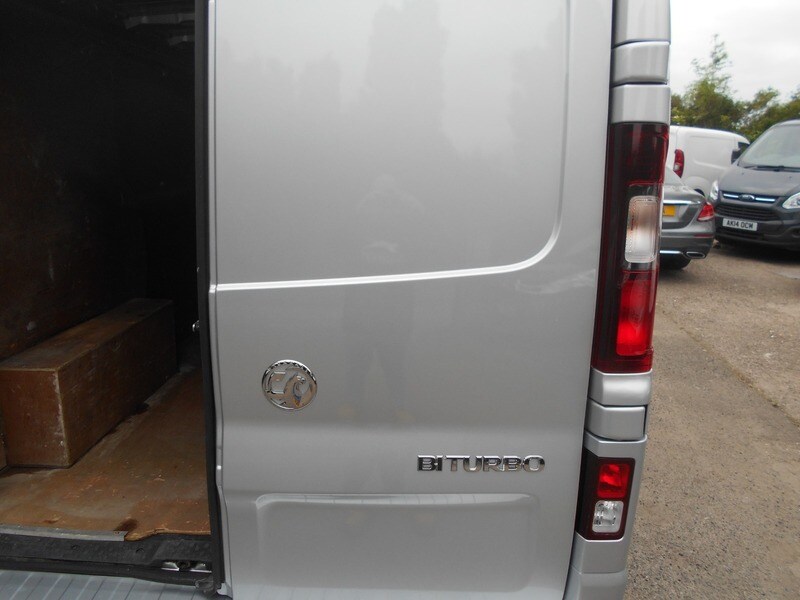 Used Vauxhall Vivaro 2018 for sale - 76029773: Photo 18