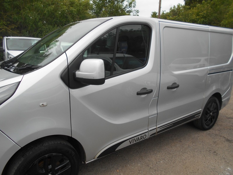 Used Vauxhall Vivaro 2018 for sale - 76029773: Photo 3