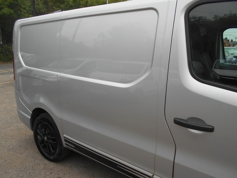 Used Vauxhall Vivaro 2018 for sale - 76029773: Photo 8