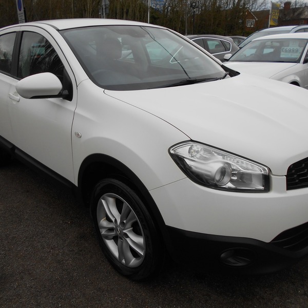 Used Nissan Qashqai 2013 for sale - 76019339: Photo 2