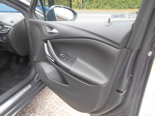 Used Vauxhall Astra 2016 for sale - 76304528: Photo 17