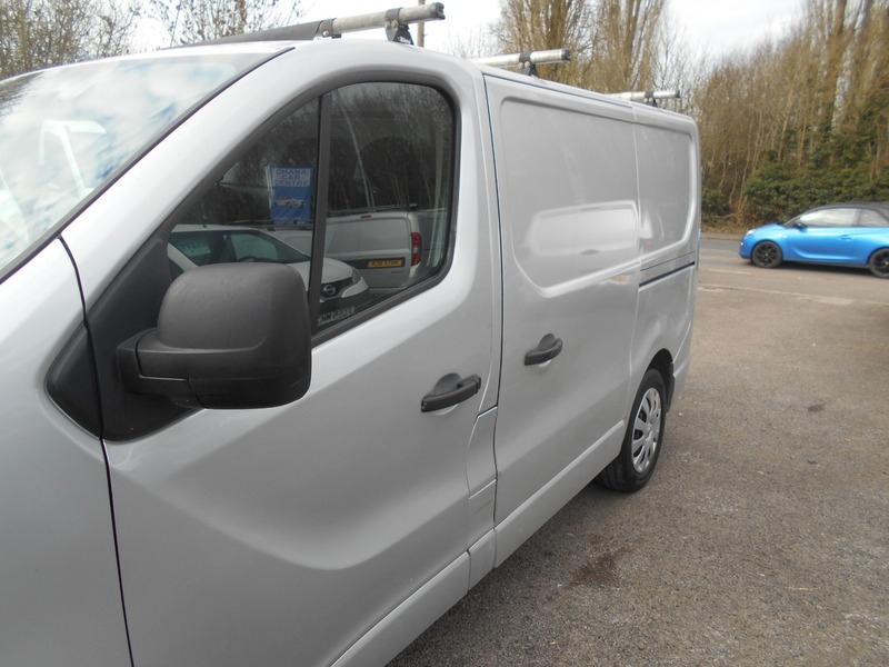 Used Vauxhall Vivaro 2016 for sale - 76029849: Photo 10