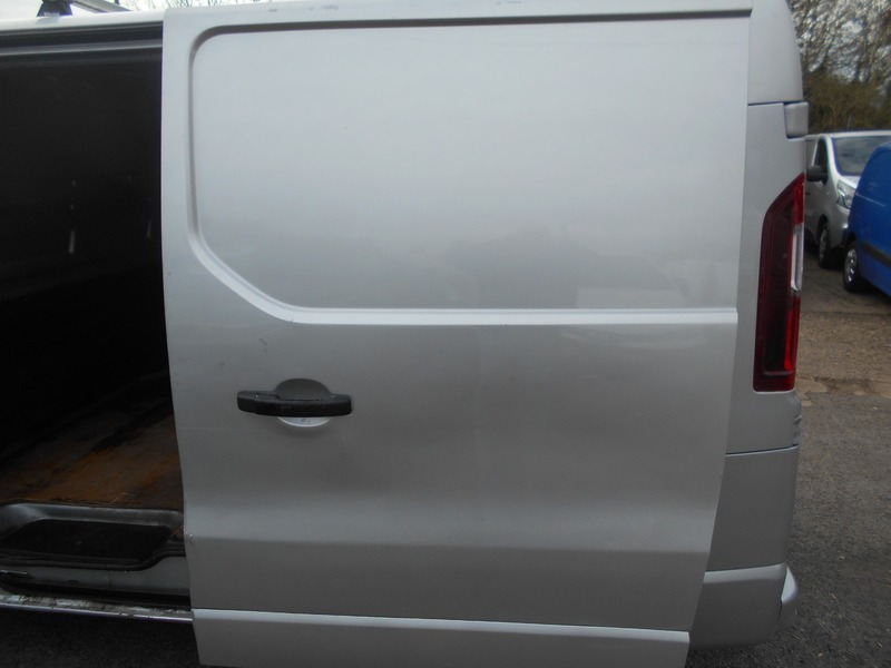 Used Vauxhall Vivaro 2016 for sale - 76029849: Photo 13