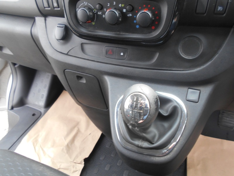 Used Vauxhall Vivaro 2016 for sale - 76029849: Photo 27
