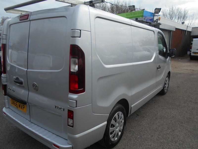Used Vauxhall Vivaro 2016 for sale - 76029849: Photo 8