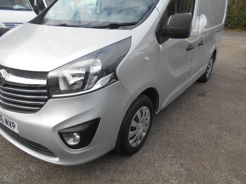 Used Vauxhall Vivaro 2016 for sale - 76029849: Photo 9