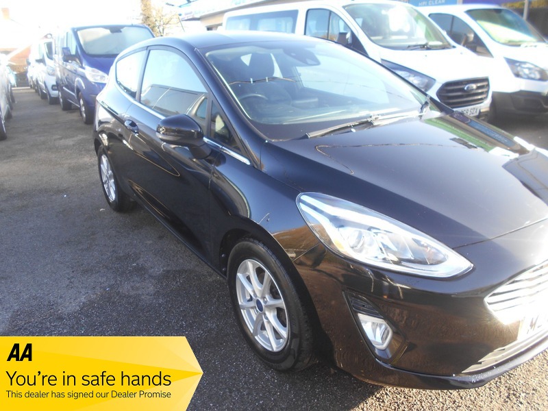 Used Ford Fiesta 2017 for sale - 76605354: Photo 2