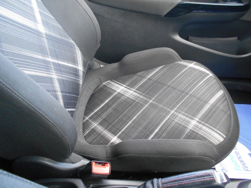 Used Vauxhall Corsa Van 2015 for sale - 76019145: Photo 17