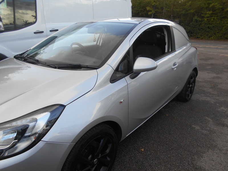Used Vauxhall Corsa Van 2015 for sale - 76019145: Photo 3