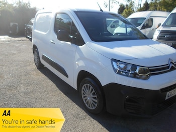 Used Citroen Berlingo 2020 for sale - 76040145: Photo