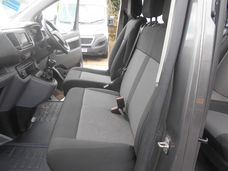 Used Vauxhall Vivaro 2019 for sale - 78140871: Photo 28
