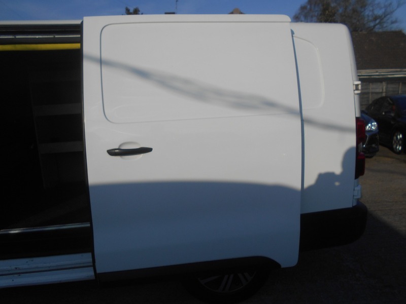 Used Citroen Dispatch 2017 for sale - 77990301: Photo 17