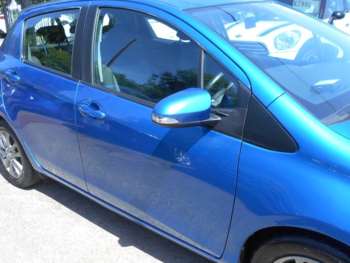 Used Toyota Yaris 2015 for sale - 63319379: Photo
