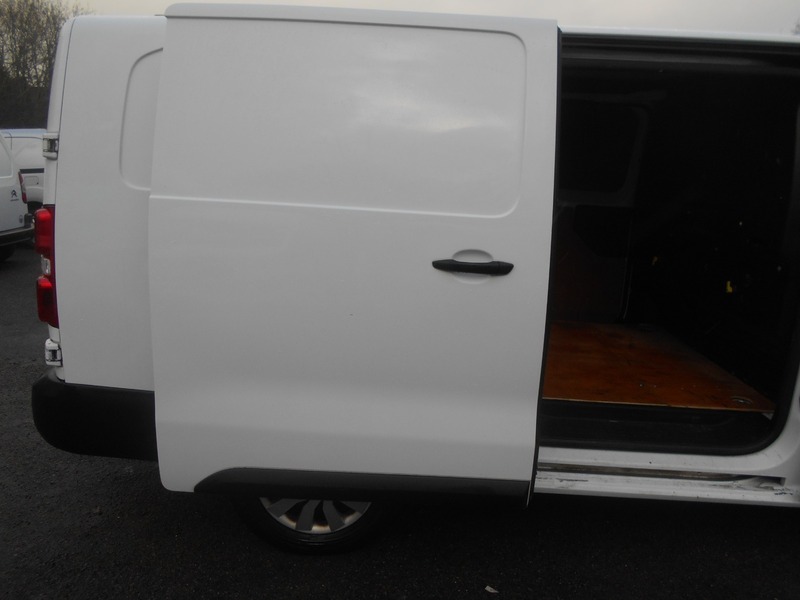 Used Peugeot Expert 2018 for sale - 77189021: Photo 9