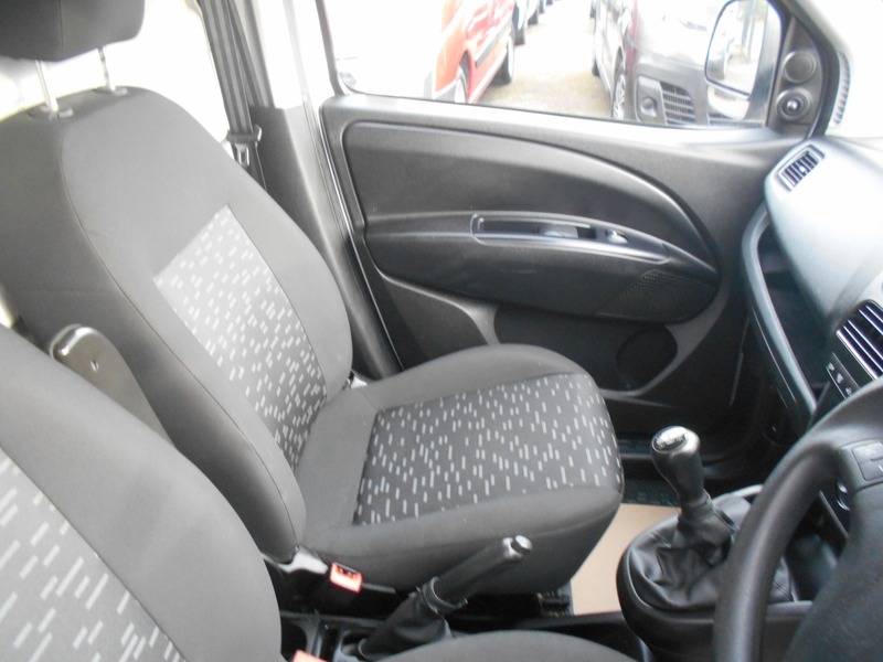 Used Vauxhall Combo 2017 for sale - 76029976: Photo 21