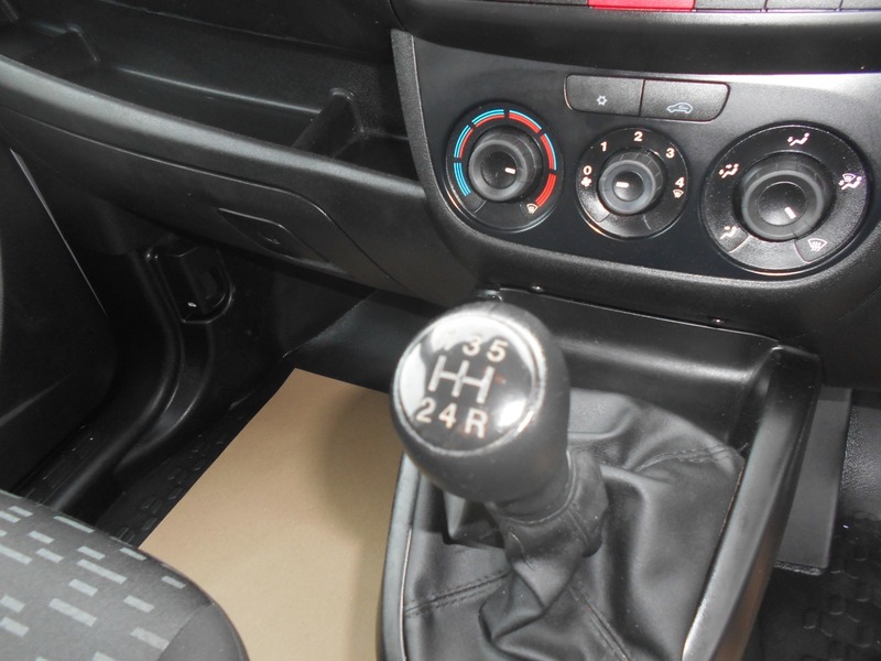 Used Vauxhall Combo 2017 for sale - 76029976: Photo 26