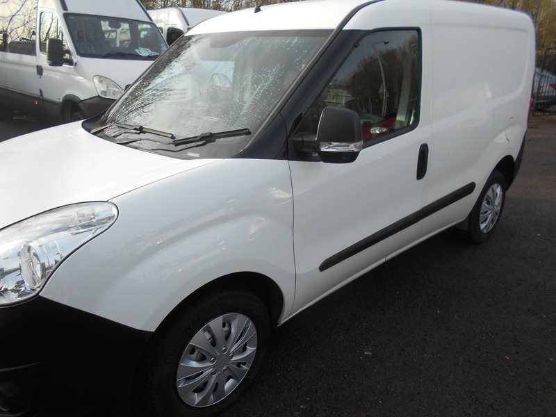 Used Vauxhall Combo 2018 for sale - 76029975: Photo 3