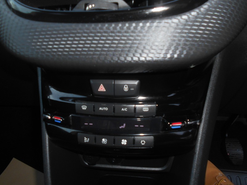 Used Peugeot 2008 2015 for sale - 76029957: Photo 29