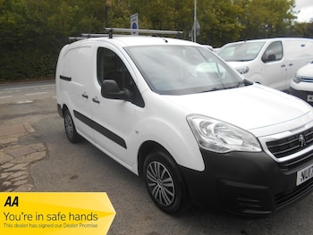 Used Peugeot Partner 2017 for sale - 75911816: Photo
