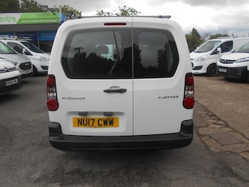Used Peugeot Partner 2017 for sale - 75911816: Photo