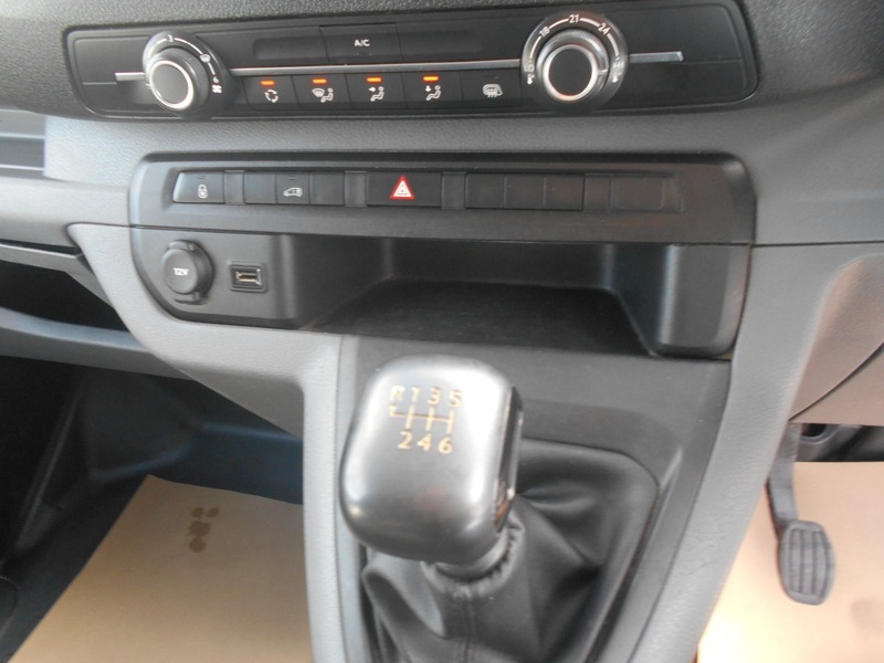 Used Vauxhall Vivaro 2019 for sale - 76386973: Photo 35